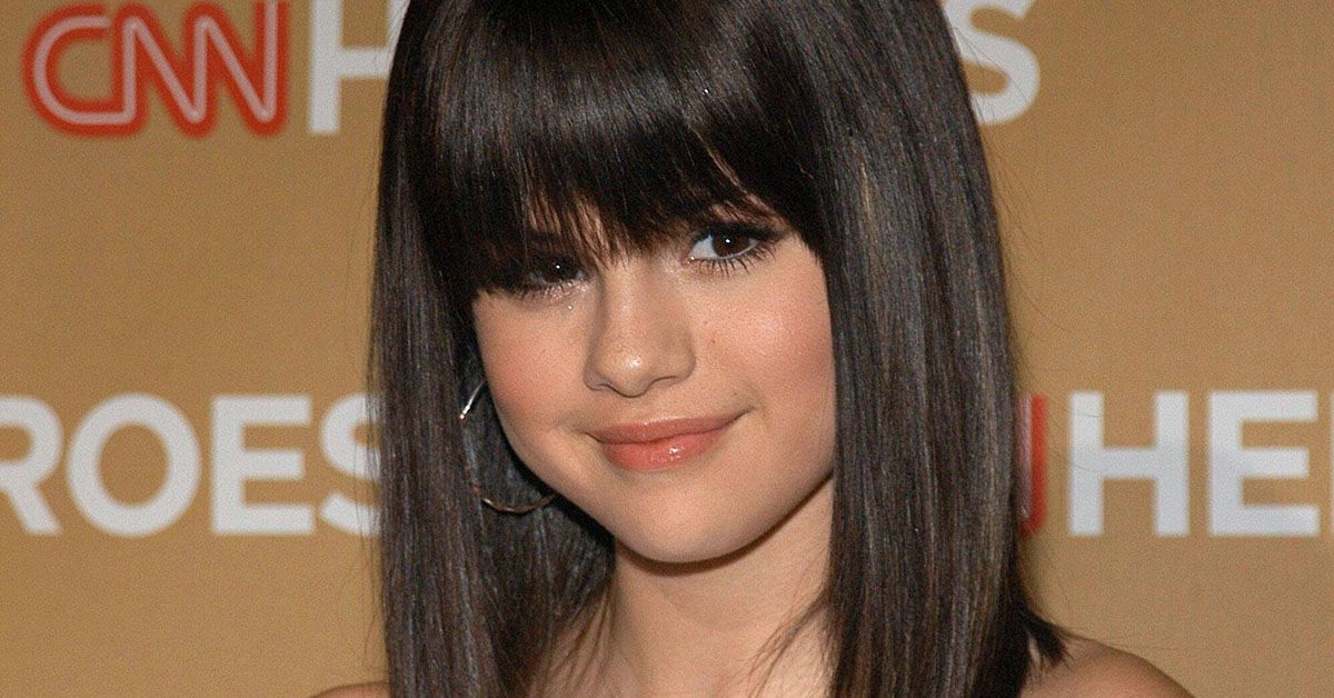 24+ Selena Gomez Pony Gif