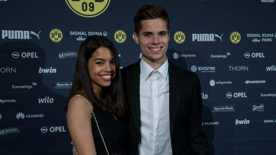 Fußballer Julian Weigl und Sarah Richmond haben in ...