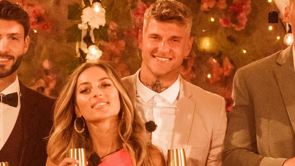 Love Island Sind Die Gewinner Couples Noch Zusammen 