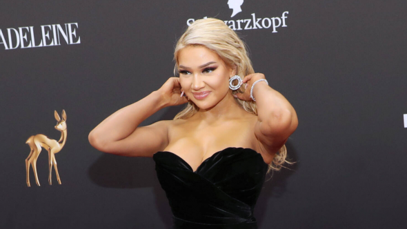 Shirin David Beschenkt Sich Zum 27 Geburtstag Selbst Es Sind Neue Brüste 