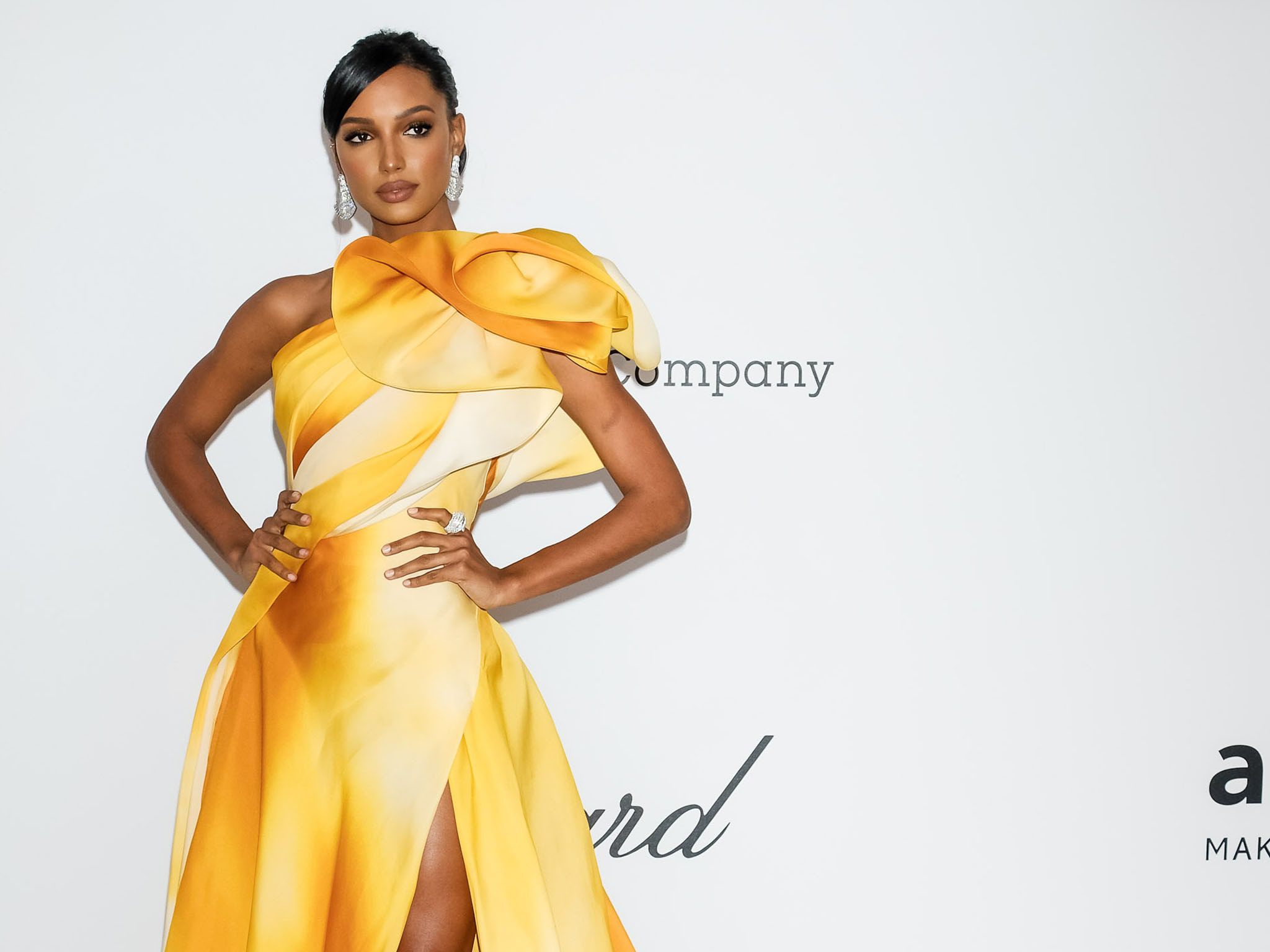 Supermodel Jasmine Tookes is going to be a mom!