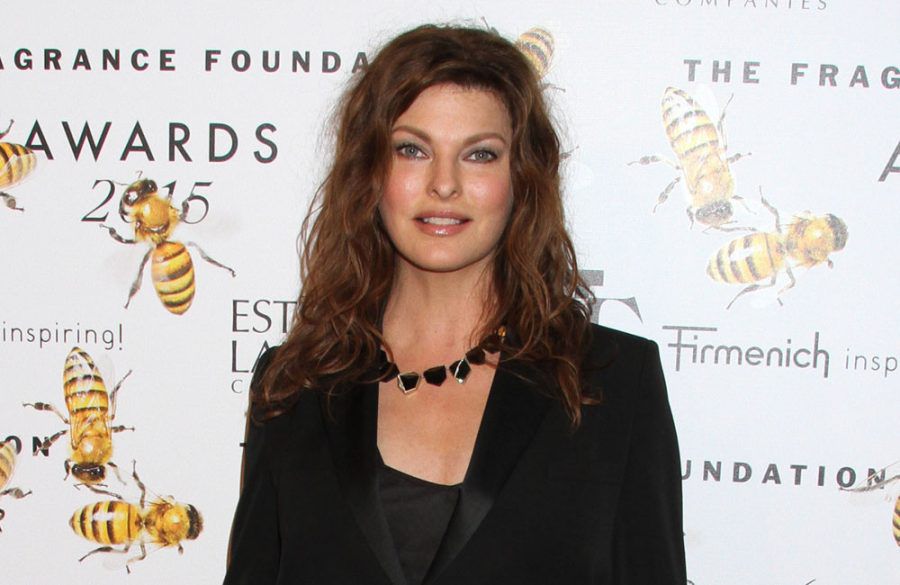 Linda Evangelista - Fragrance Foundation Awards in New York City 17 June 15 HI RES - Splash BangShowbiz