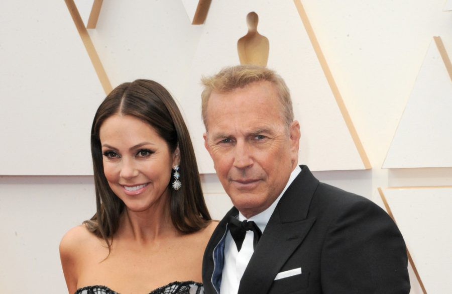 Christine Baumgartner and Kevin Costner - 94th Annual Academy Awards - Los Angeles 2022 - AVALON BangShowbiz