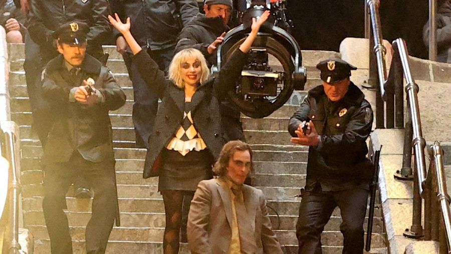 Lady Gaga und Joaquin Phoenix während der Dreharbeiten zu "Joker 2". (lau/spot)