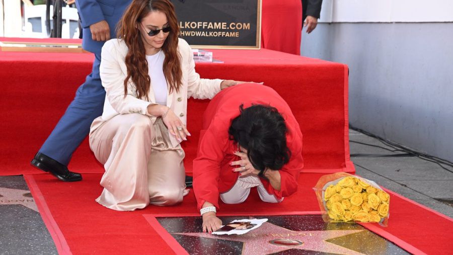 Emotionale Zeremonie für Jenni Rivera auf dem Walk of Fame. (hub/spot)