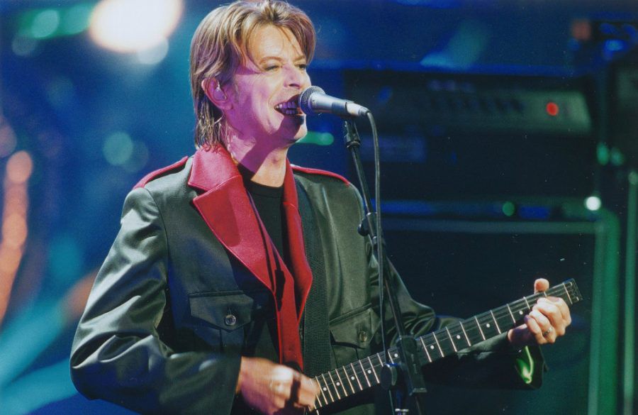 David Bowie - BRIT Awards 1999 - Getty BangShowbiz