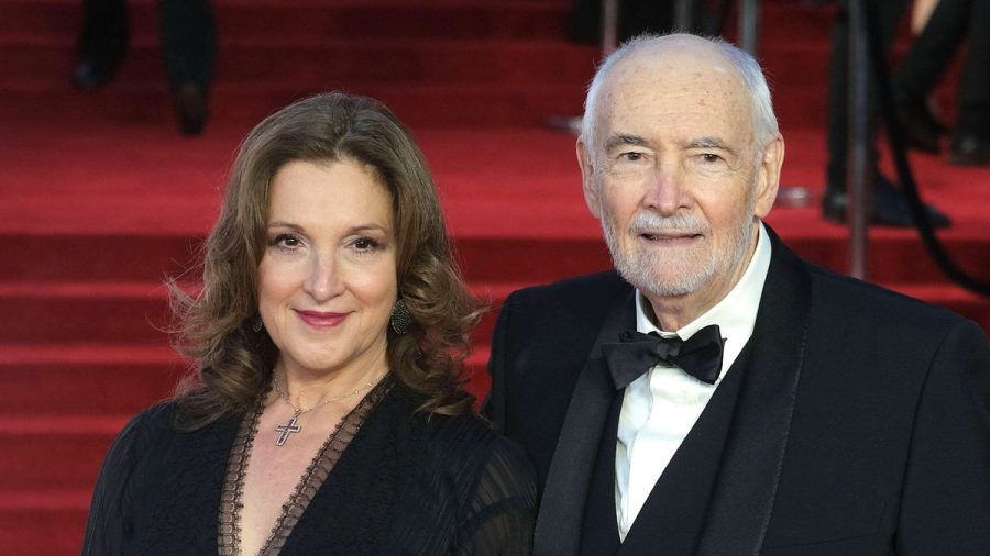 "James Bond"-Produzenten Barbara Broccoli und Michael G. Wilson bekommen einen Ehrenoscar. (ili/spot)