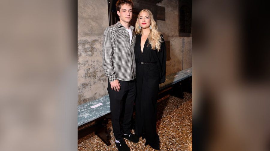 Kate Hudson mit Sohn Ryder in Venedig. (rho/spot)