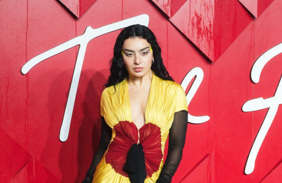 Charli XCX - The British Fashion Awards 2023 - Avalon BangShowbiz