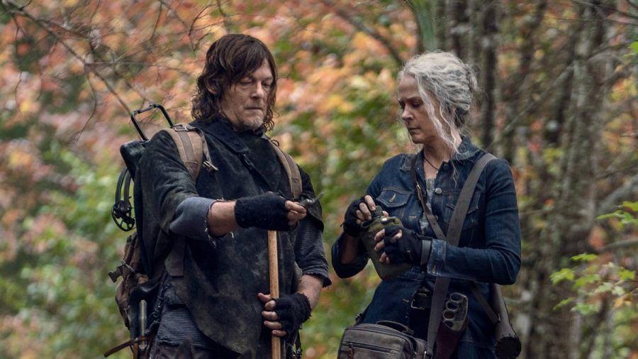 Bald wiedervereint? Norman Reedus und Melissa Suzanne McBride in der Mutterserie "The Walking Dead". (smi/spot)