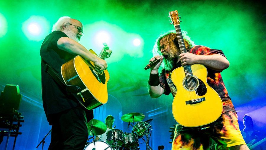 Kyle Gass (l.) und Jack Black während eines Auftritts als Tenacious D. (wue/spot)