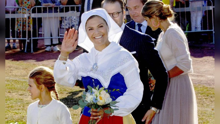 Kronprinzessin Victoria von Schweden trägt an ihrem Geburtstag eine traditionelle Tracht (Archivfoto). (ili/spot)