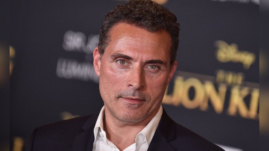 Rufus Sewell hat zum dritten Mal geheiratet. (smi/spot)