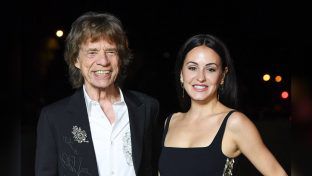Mick Jagger und Freundin Melanie Hamrick besuchten am Donnerstag die "Prelude to the Olympics"-Party in Paris. (ncz/spot)