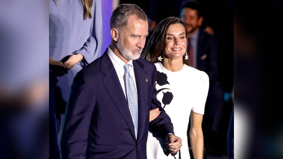 König Felipe und Königin Letizia Arm in Arm bei einem Kongress in Lloret de Mar. (the/spot)