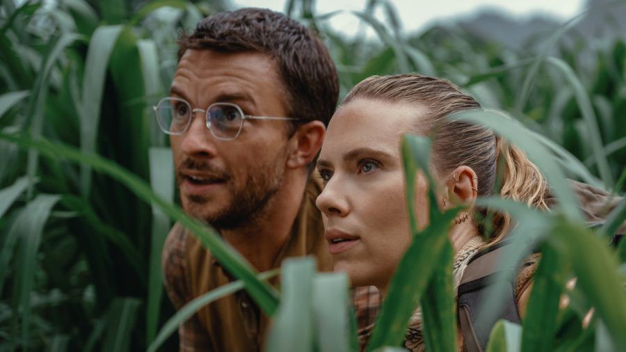 Jonathan Bailey und Scarlett Johansson spielen in "Jurassic World Rebirth" die Hauptrollen. (eyn/spot)