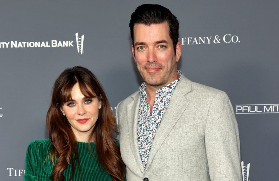 Zooey Deschanel and Jonathan Scott - NOV 2021 - GETTY - Baby2Baby 10 Year Gala BangShowbiz