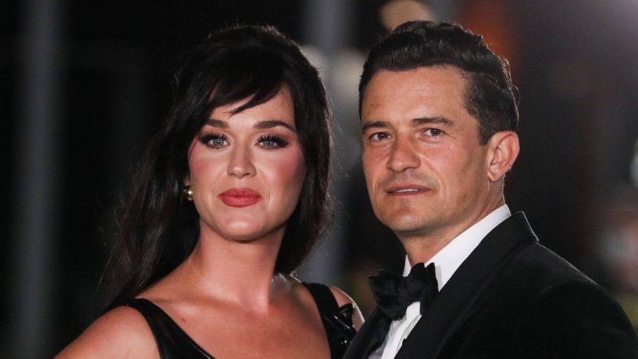 Katy Perry und Orlando Bloom an Land. (smi/spot)