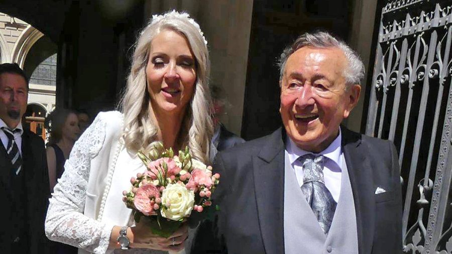 Richard Lugner und seine Simone bei ihrer Hochzeit in Wien. (wue/spot)