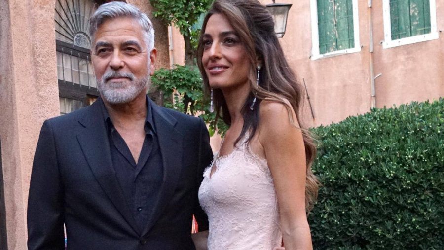 George und Amal Clooney, hier 2023 in Venedig aufgenommen. (lau/spot)