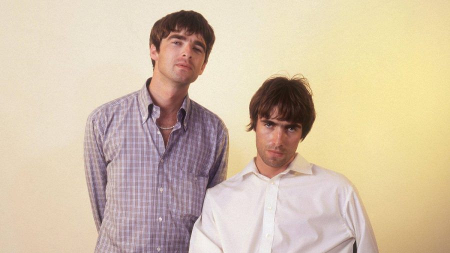 Liam und Noel Gallagher (r.) stehen bald wieder gemeinsam auf der Bühne. (hub/spot)