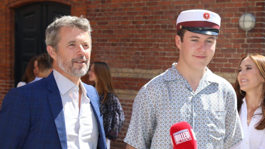 König Frederik X. und Sohn Prinz Christian, hier im Juni in Kopenhagen. (ncz/spot)