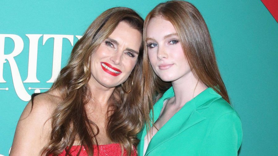 Brooke Shields zeigt sich gerne mit ihrer Tochter Rowan als ein Herz und eine Seele. (ae/spot)