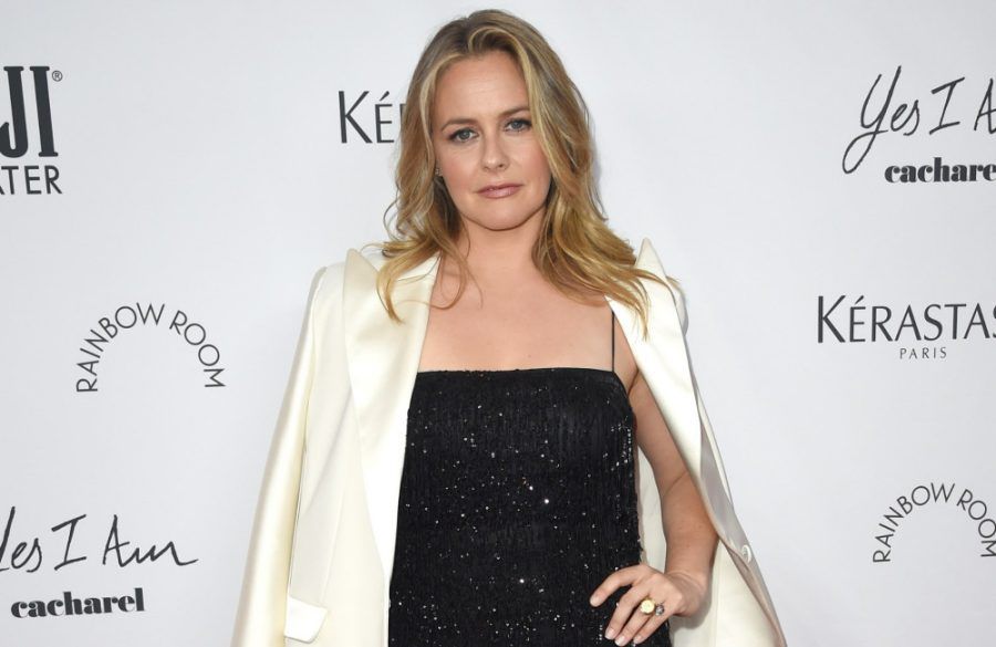 Alicia Silverstone - Front Row Fashion Awards 21 - Credit Kristin Callahan/ Everett Collection BangShowbiz