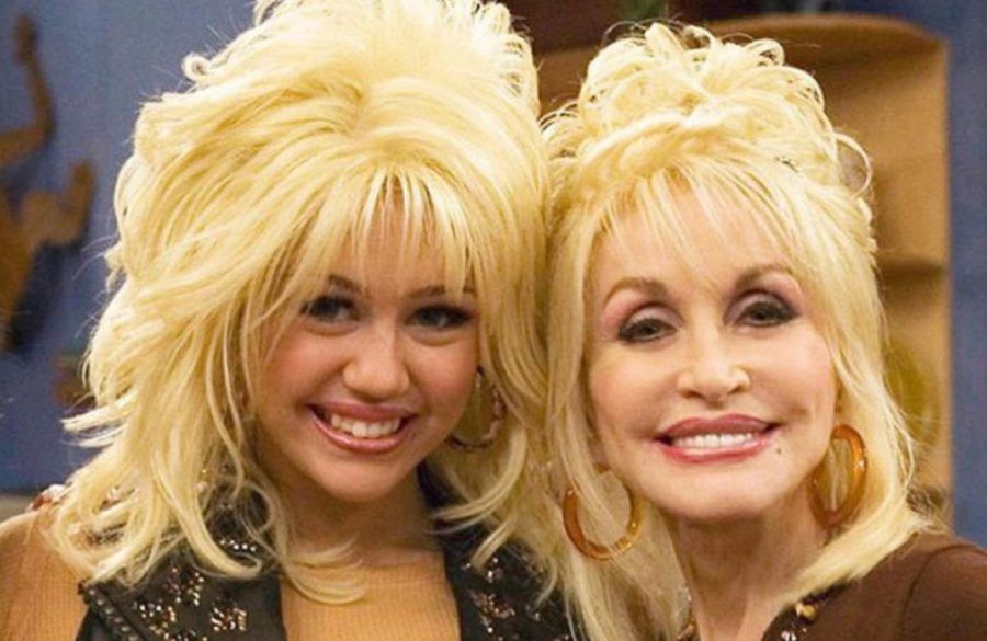 Dolly Parton and Miley Cyrus - Avalon BangShowbiz