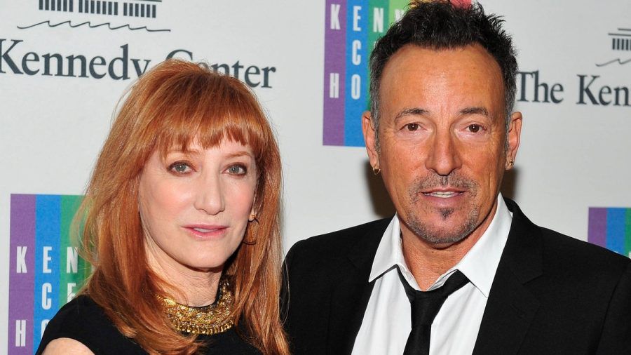 Patti Scialfa und Bruce Springsteen sind seit 1991 verheiratet. Sie sind auch beruflich durch die E Street Band verbunden. (ae/spot)