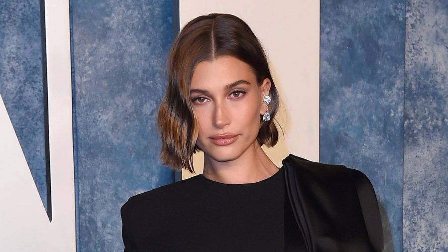 Hailey Bieber genießt ihr Mutterglück. (hub/spot)