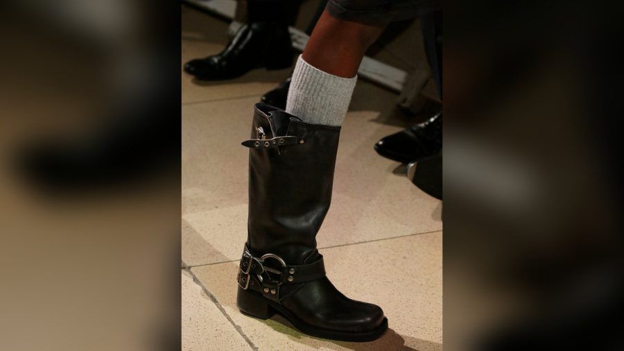 Biker Boots schafften den Weg vom Runway in den Alltag. (paf/spot)