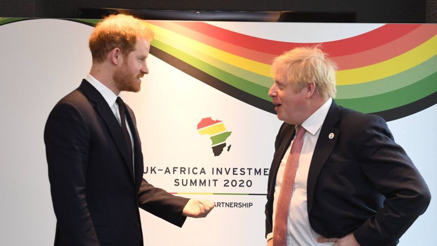 Prinz Harry und Boris Johnson bei der Veranstaltung, bei der im Januar 2020 ihr Gespräch stattgefunden haben soll. (ncz/spot)