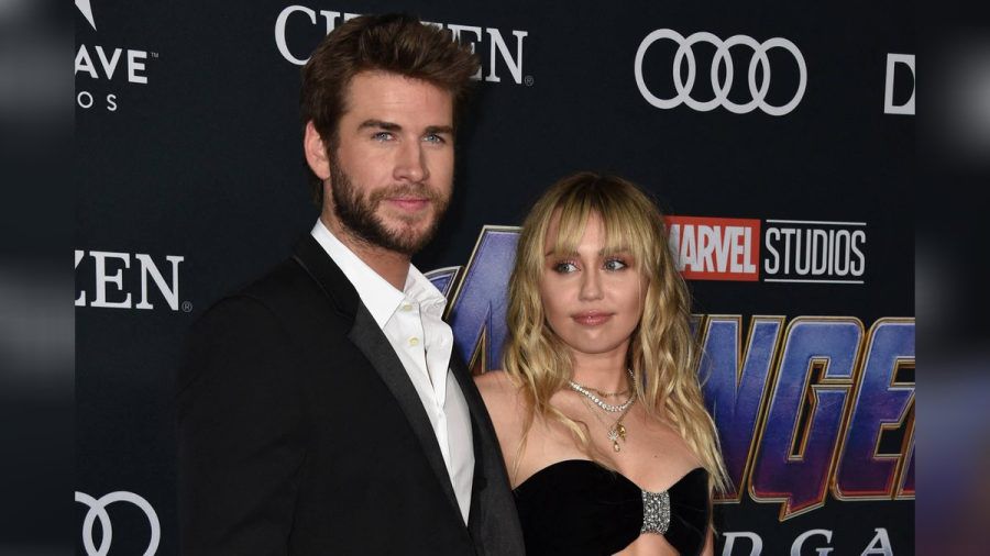 Miley Cyrus und ihr jetziger Ex-Mann Liam Hemsworth während ihrer Ehe im Jahr 2019 bei der "Avengers"-Premiere zusammen auf dem roten Teppich. (the/spot)