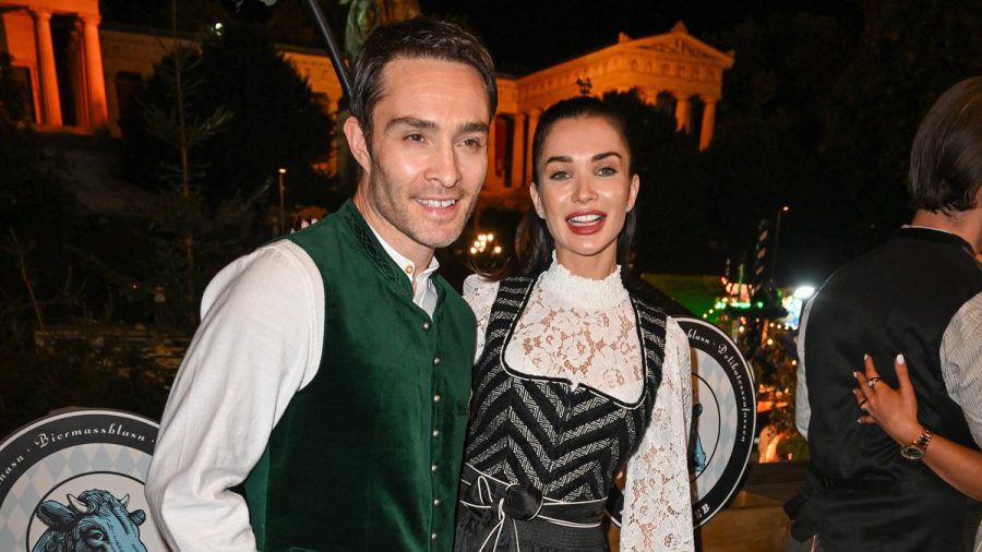 "Gossip Girl"-Star Ed Westwick und Ehefrau Amy Jackson feierten am Sonntagabend im Käferzelt mit. (ncz/spot)