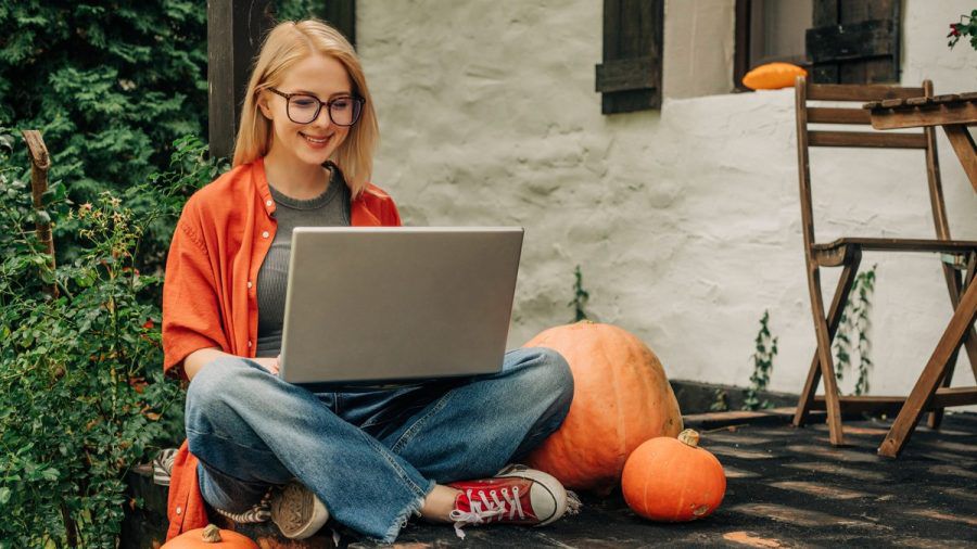 Wer sich im Internet zu Halloween gruseln möchte, hat jede Menge Optionen. (elm/spot)