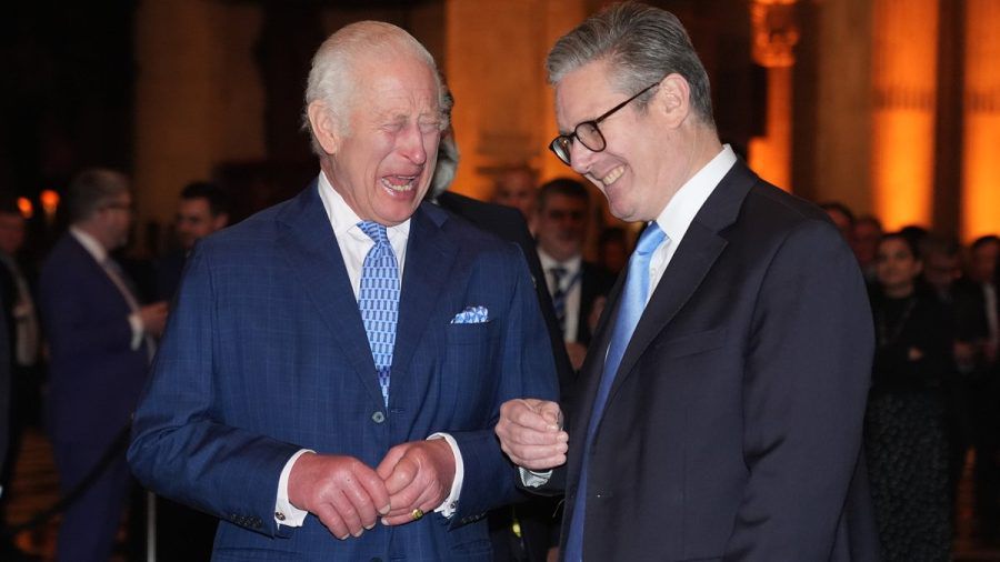 König Charles III. und Premierminister Sir Keir Starmer bei einem Empfang in der St.-Pauls-Kathedrale. (hub/spot)