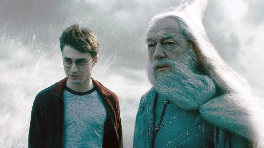 Wer beerbt Daniel Radcliffe (l.) und Michael Gambon? (lau/spot)