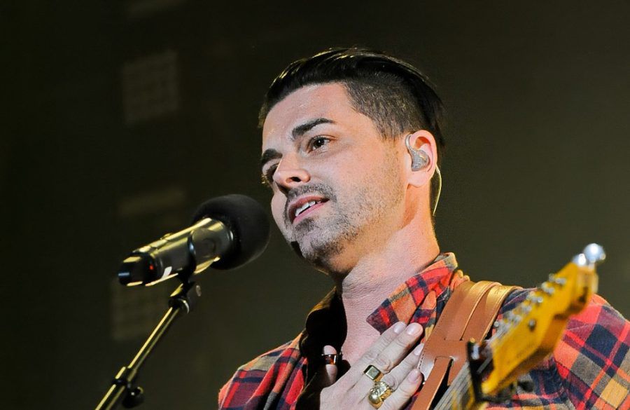 Dashboard Confessional  Chris Carrabba - 2015 concert in Texas - Avalon BangShowbiz