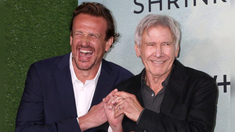 Jason Segel und Harrison Ford während der Premiere der zweiten Staffel von "Shrinking". (wue/spot)