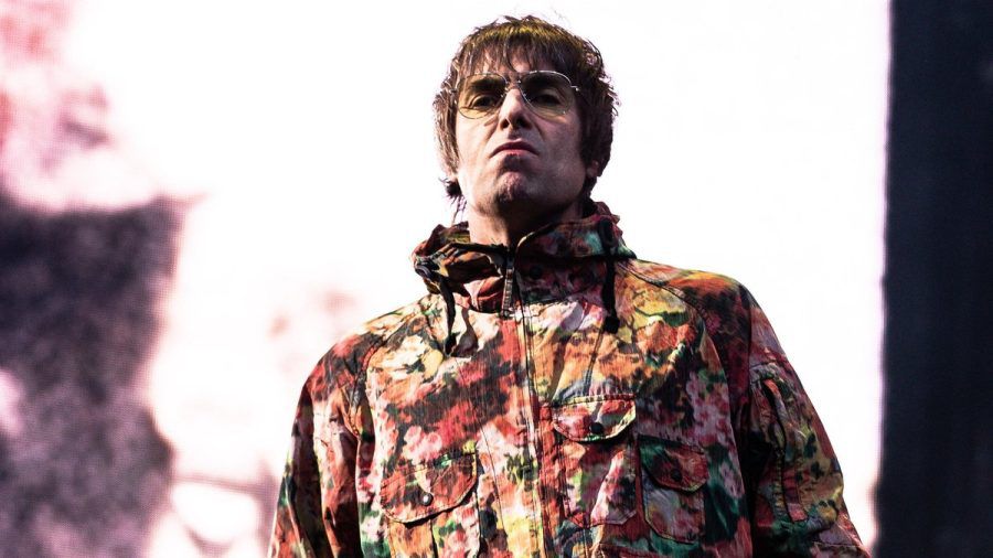 Liam Gallagher, hier während eines Solo-Auftritts im Jahr 2002 auf der Bühne, geht mit Bruder Noel wieder auf Welttournee. (lau/spot)