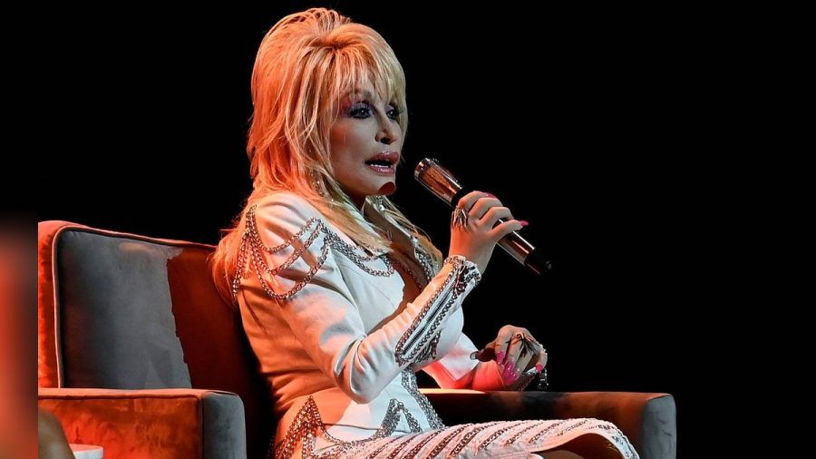 Dolly Parton stammt aus dem US-Bundesstaat Tennessee, der schwer von Hurrikan Helene gezeichnet ist. (eyn/spot)