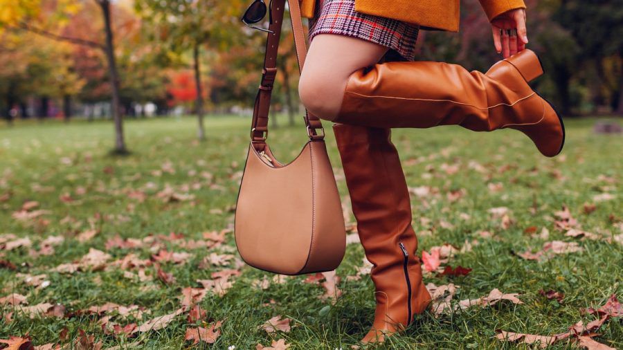 Kniehohe Stiefel zeigen sich in diesem Herbst in allen Styles. (paf/spot)