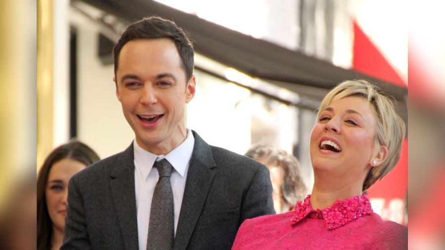 Jim Parsons und Kaley Cuoco lernten sich einst am Set von "The Big Bang Theory" kennen. (dam/spot)