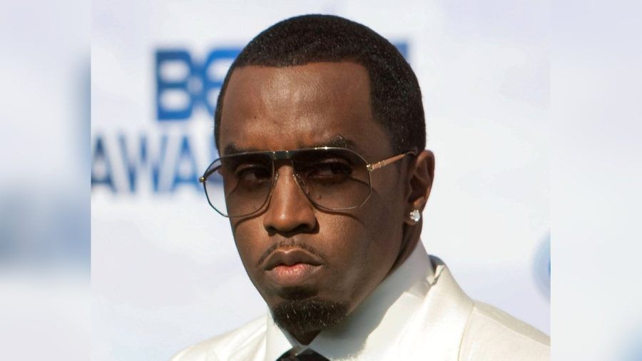 Sean "Diddy" Combs sitzt aktuell in einem New Yorker Gefängnis in U-Haft. (dr/spot)