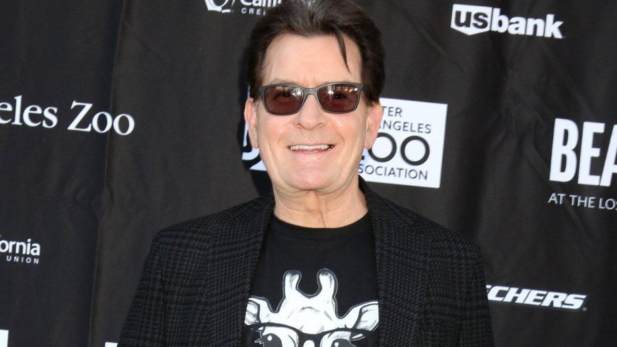 Charlie Sheen arbeitete für "Bookie" Jahre nach ihrem großen "Two and a Half Man"-Streit wieder mit Produzent und Serienmacher Chuck Lorre (nicht im Bild) zusammen. (eyn/spot)