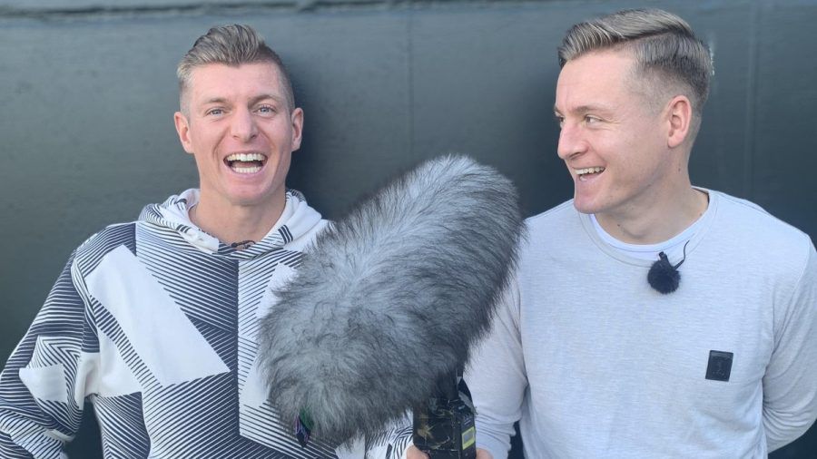 Vor über vier Jahren starteten Toni und Felix Kroos ihren Podcast. (paf/spot)