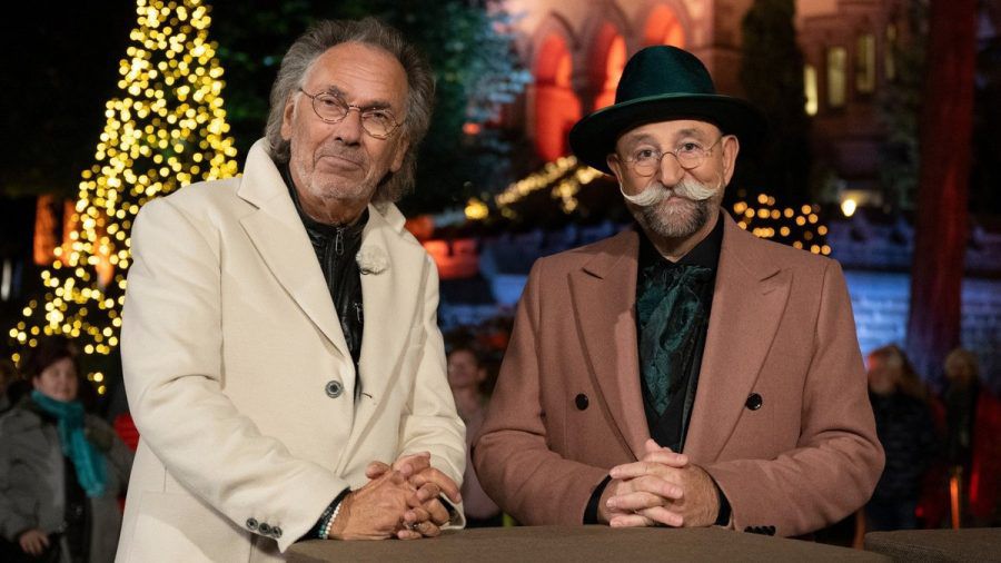 Hugo Egon Balder und Horst Lichter bei "Bares für Rares". (mia/spot)