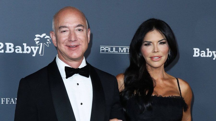 Jeff Bezos und Lauren Sánchez sind seit 2020 offiziell ein Paar und seit 2023 verlobt. (ae/spot)