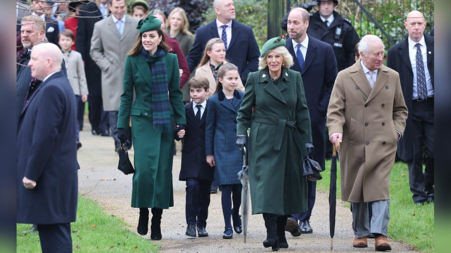 Hinter König Charles III. und Königin Camilla liefen Prinzessin Kate und Prinz William mit ihren drei Kindern. (paf/spot)